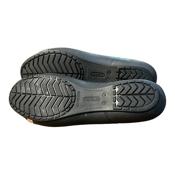 Crocs Black/Gray Cap Toe With Silver Band Ballet Flats in a Woman’s Size 10 - Picture 8 of 11